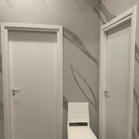 Casetta Zebra بيت ضيافة نابولي